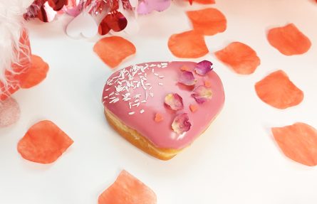 Pink Rose Donut / Fánk
